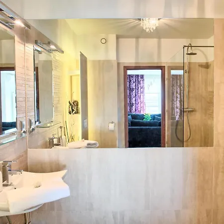 Ktw Debowe Tarasy Apartment